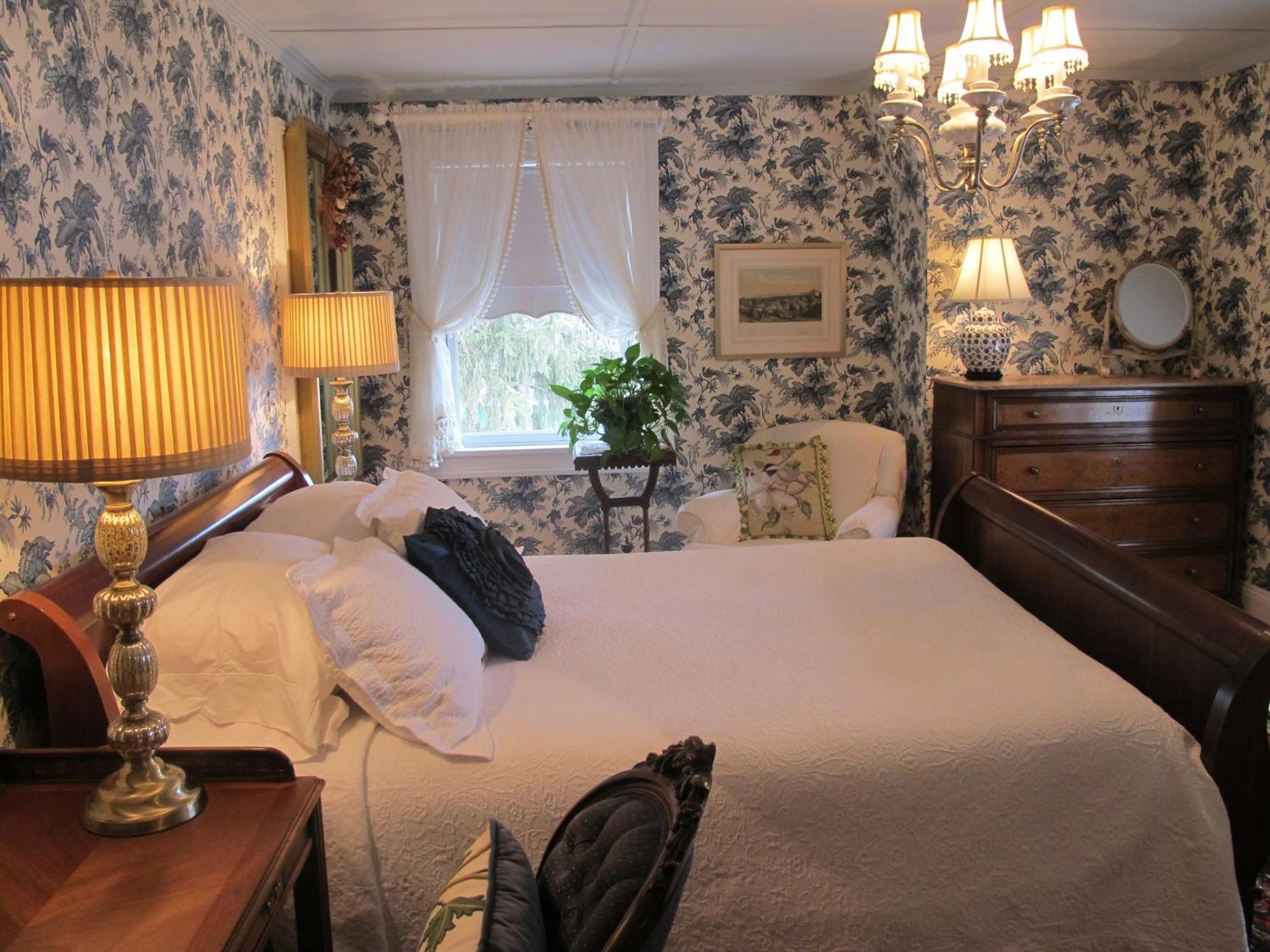 Hilltop House Bed & Breakfast Amenia Dış mekan fotoğraf